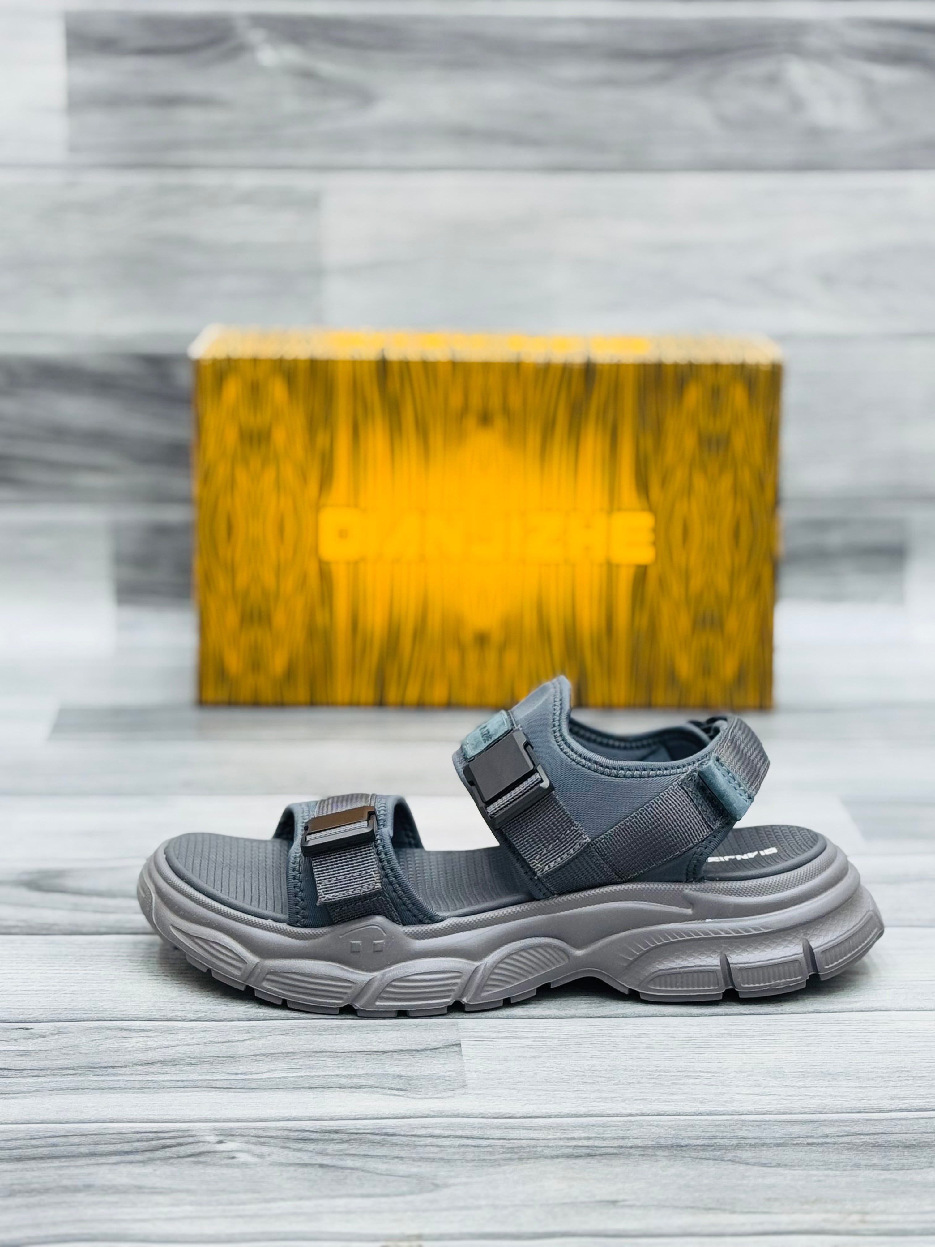 Dianjizhe Men's Recovery Slides & Athletic Sandals
