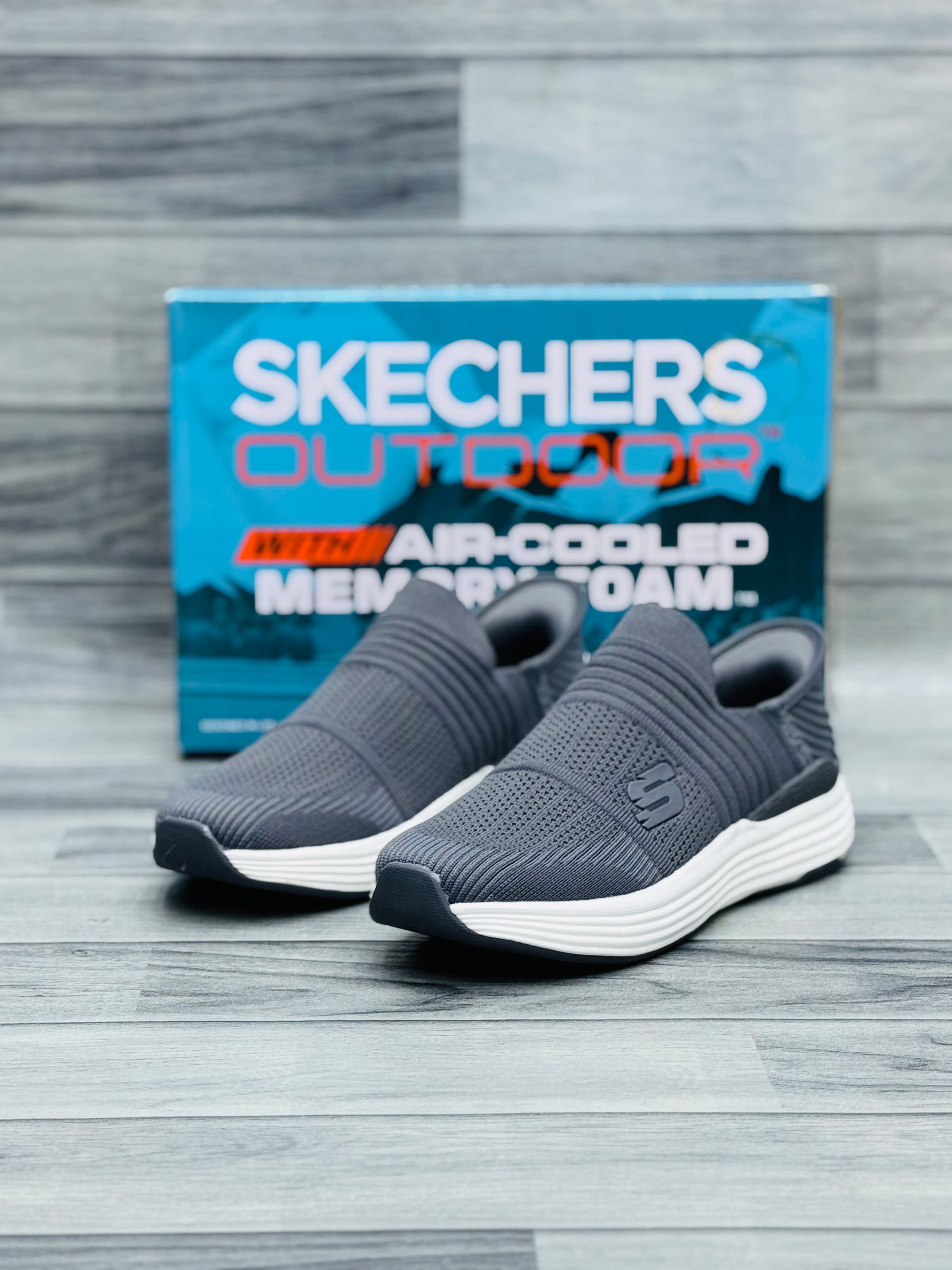 Skechars max slip in memory foam medicated