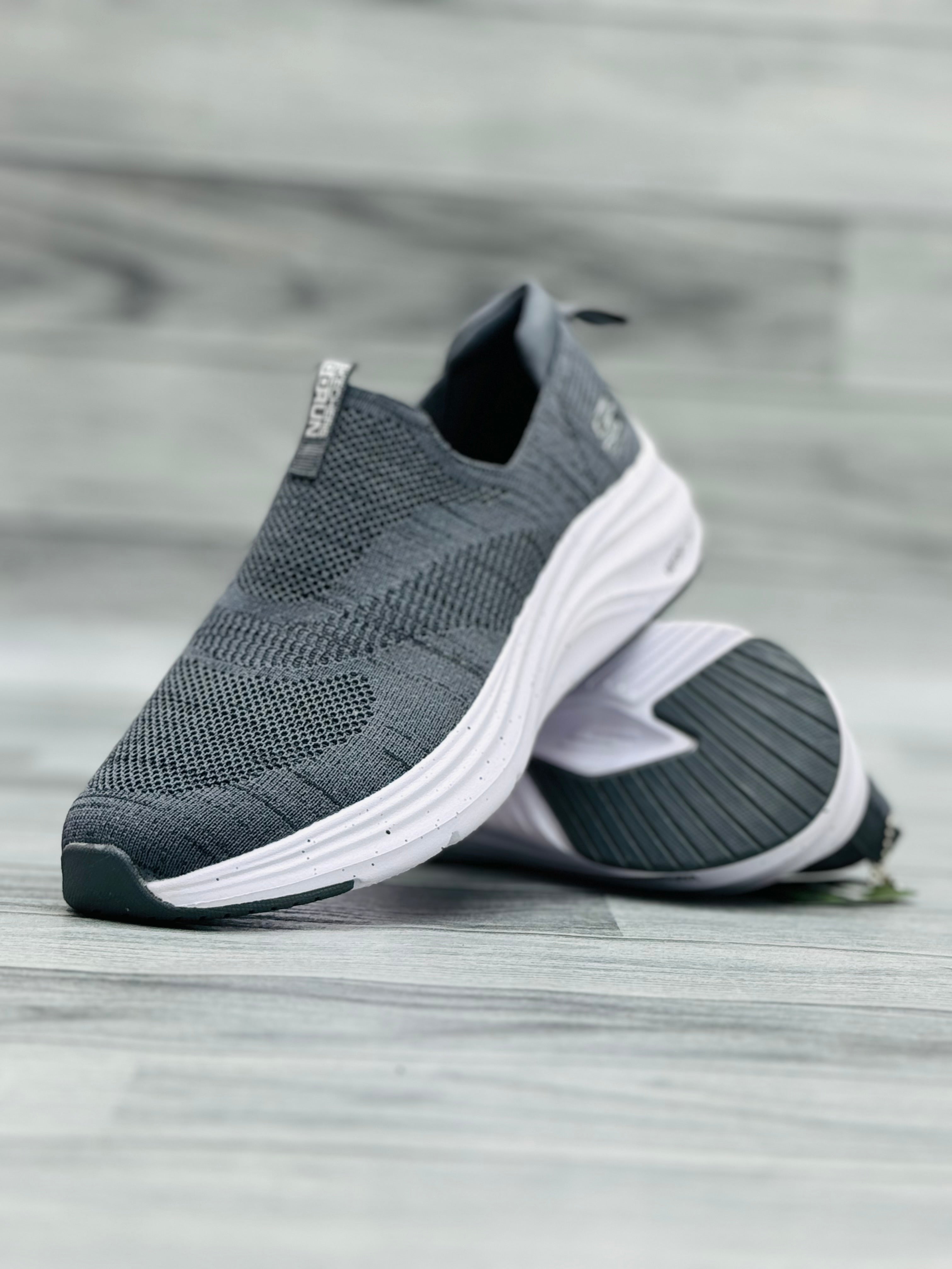 Skechares vaporfoam memory foam medicated
