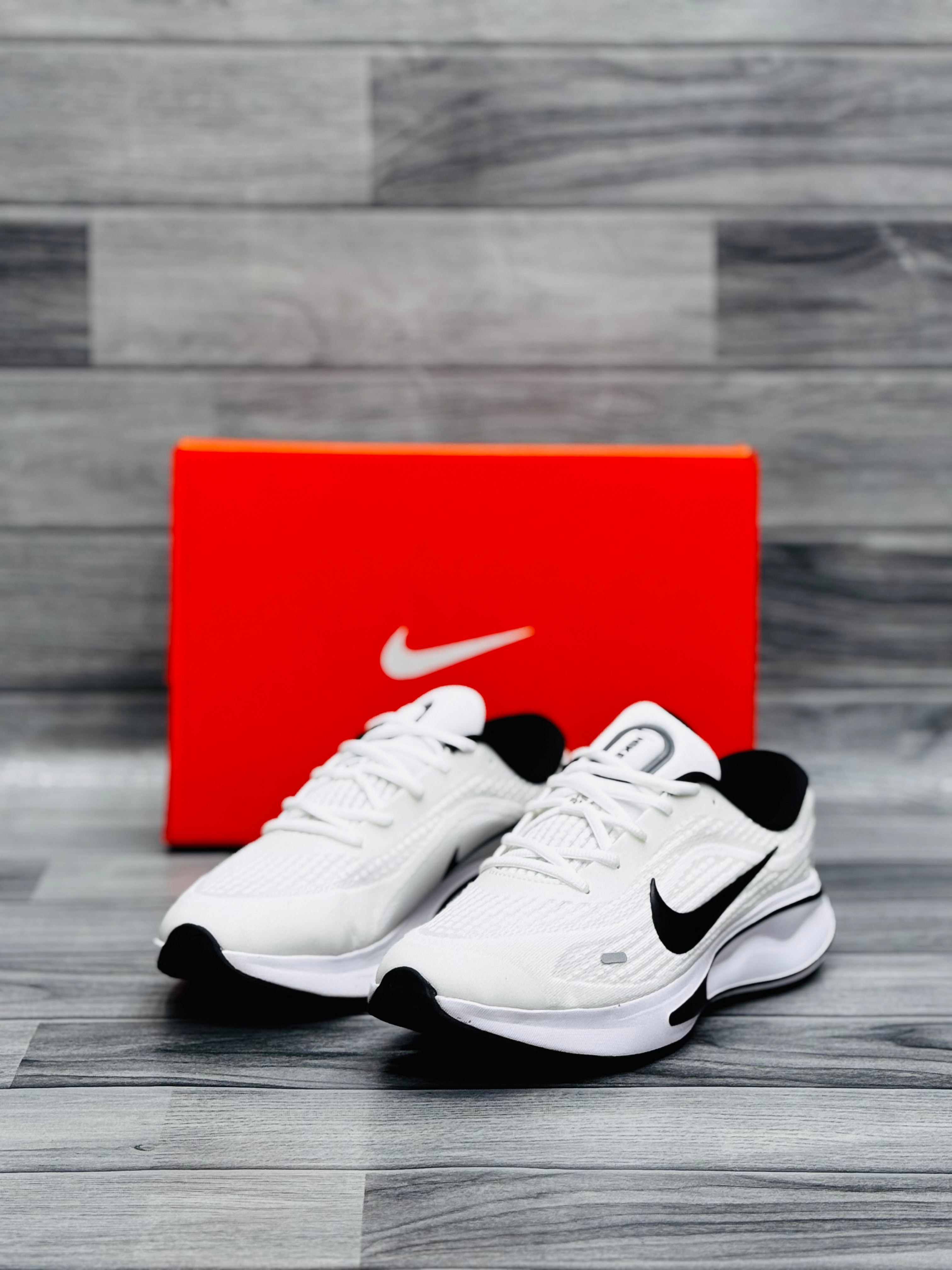 Nike Journey Run