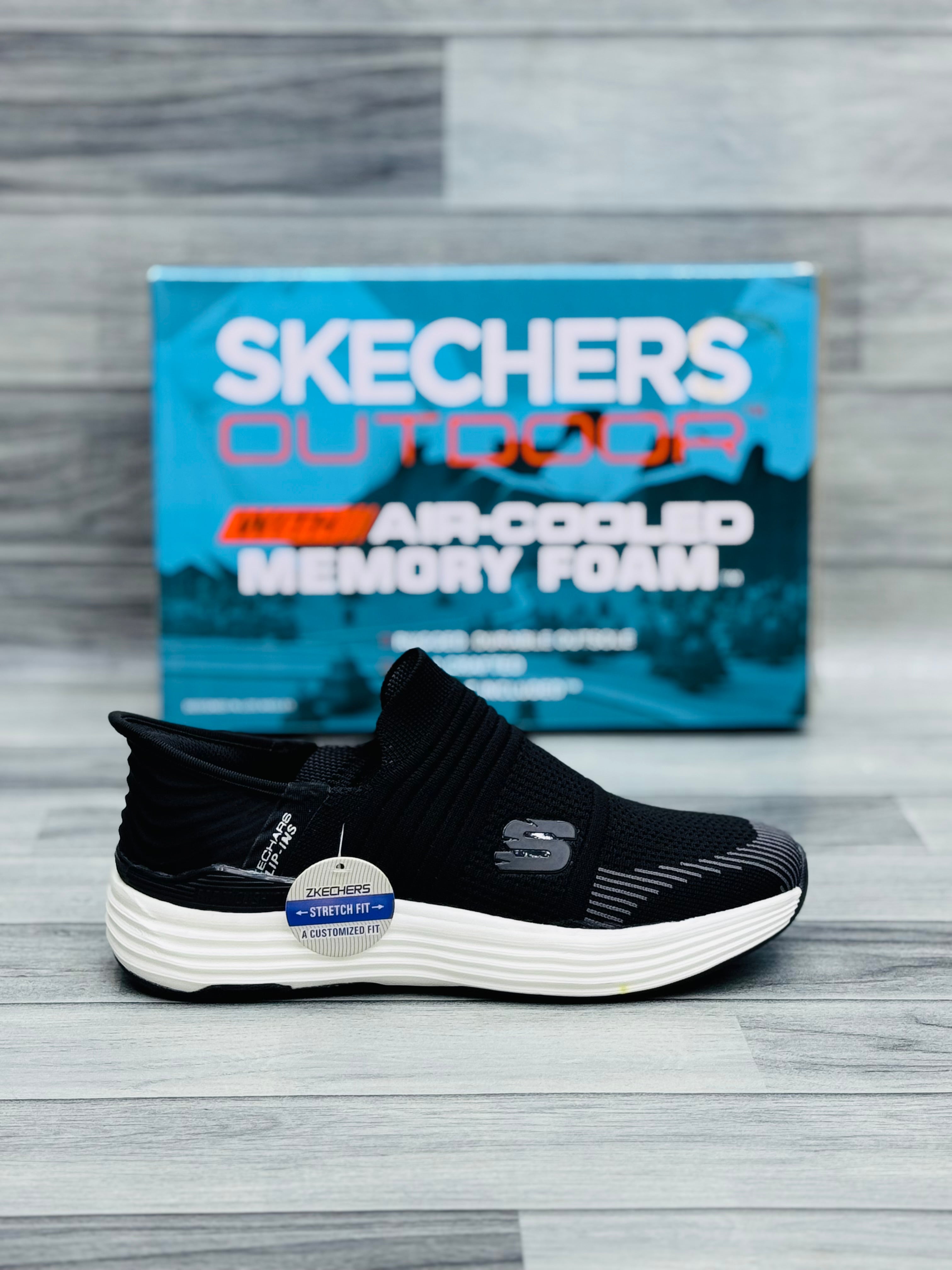 Skechars max slip in memory foam medicated