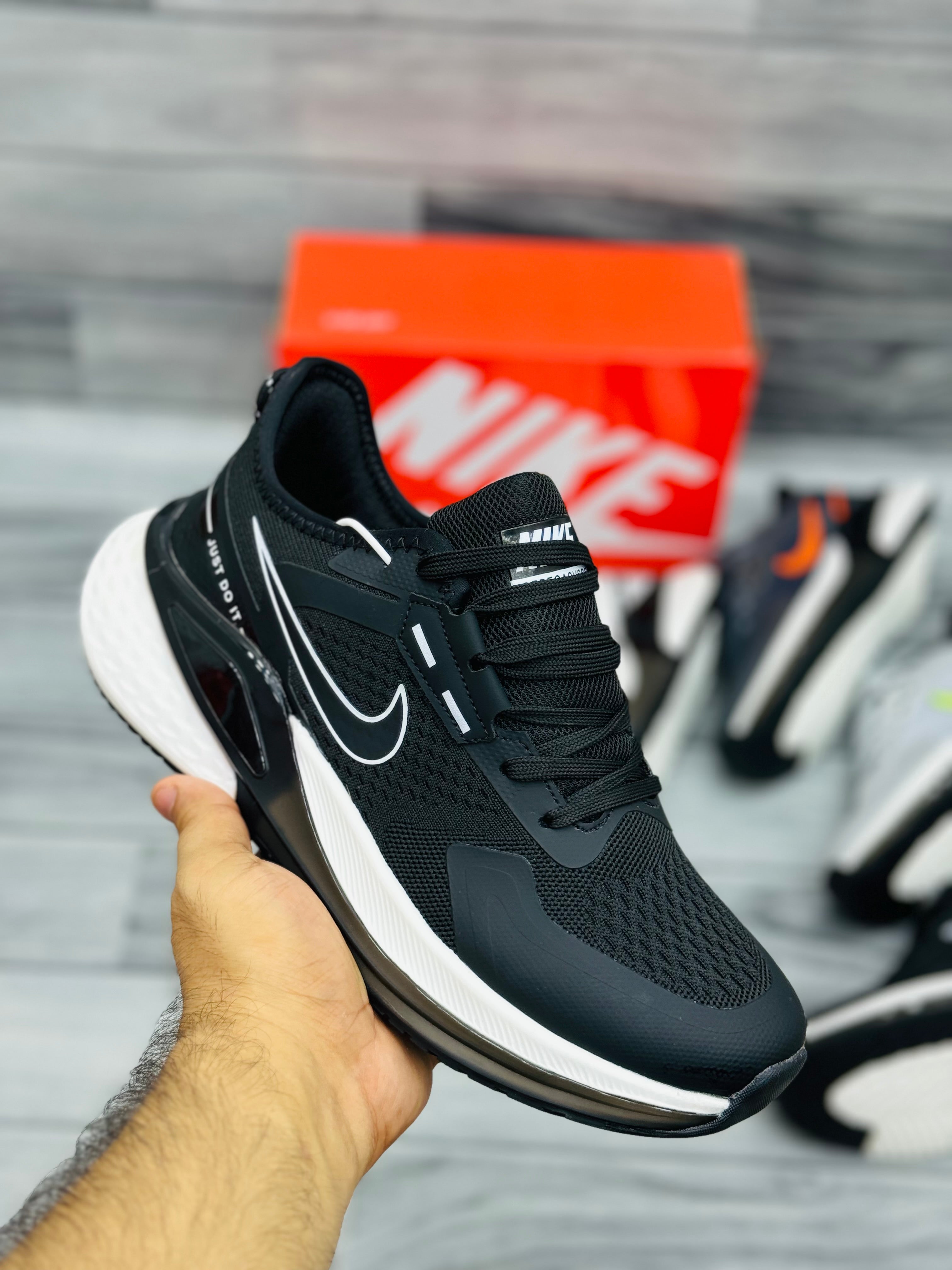 Nke air zoom Pegasus titan