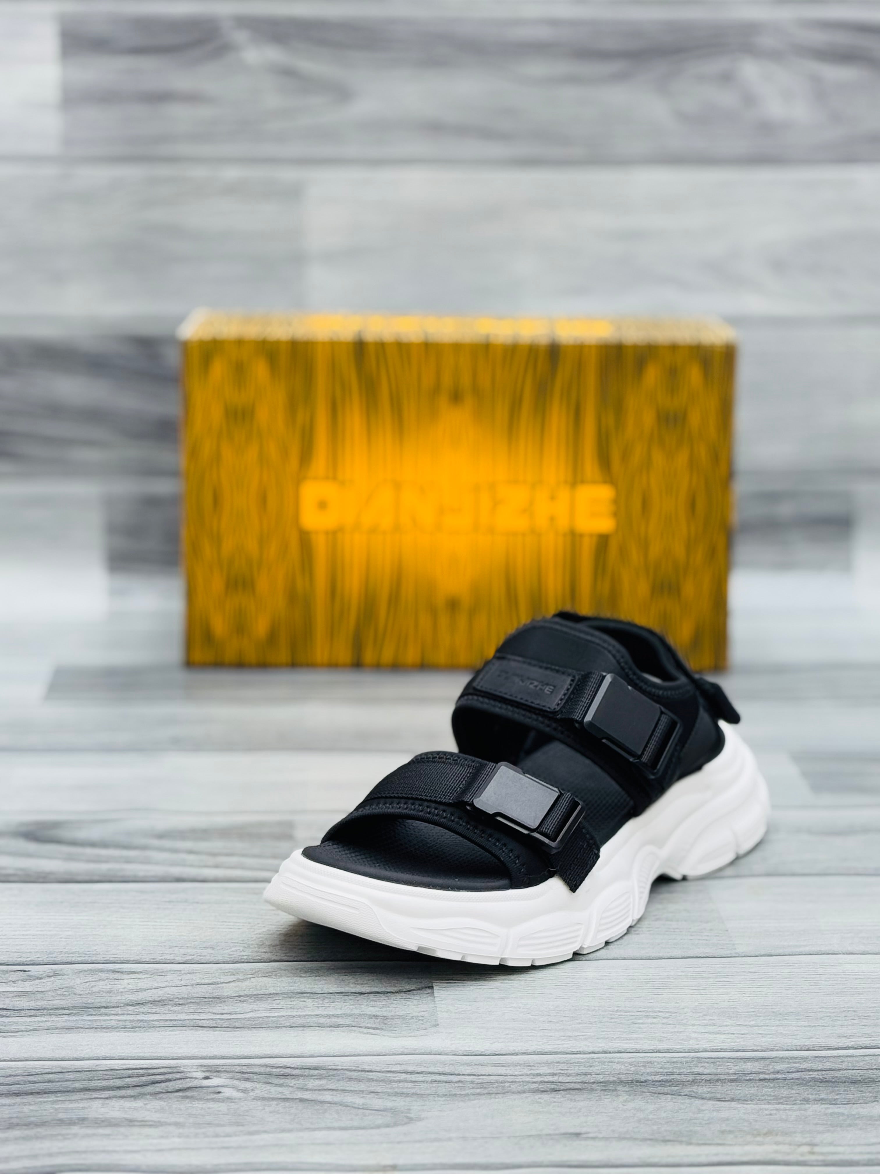 Dianjizhe Men's Recovery Slides & Athletic Sandals