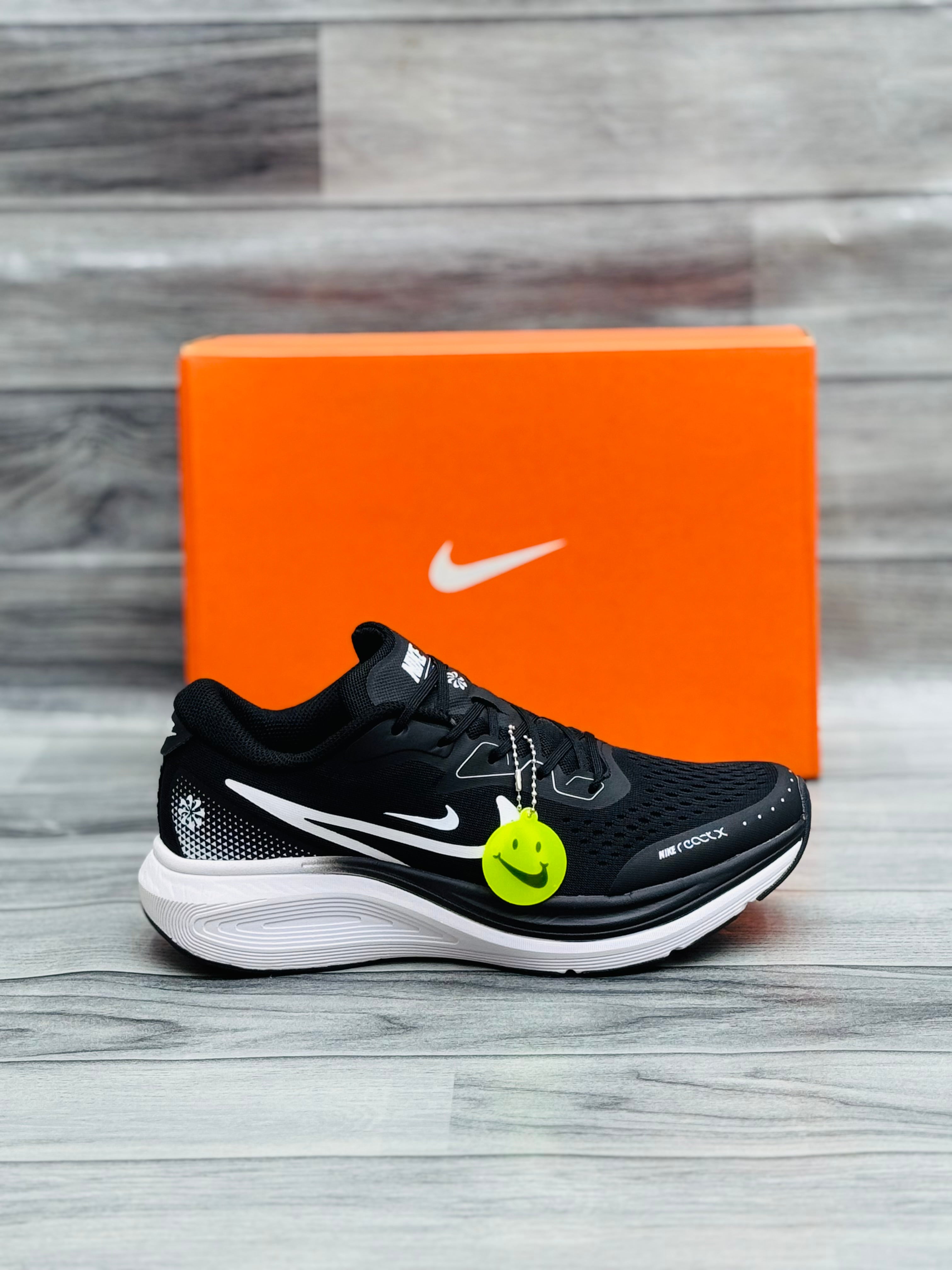 Nike zoom x smile
