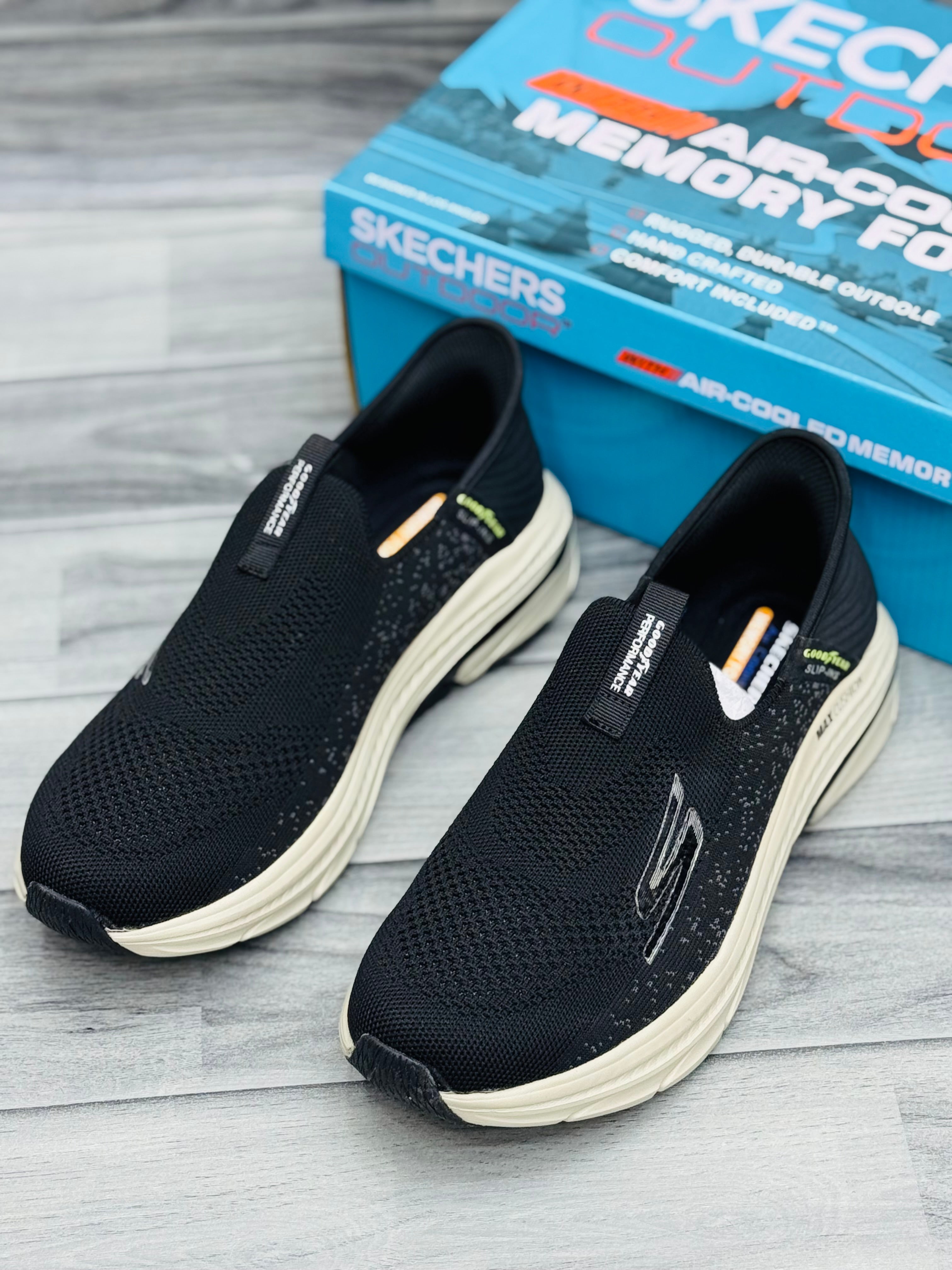 Skechars archfit fax slip in memory foam medicated