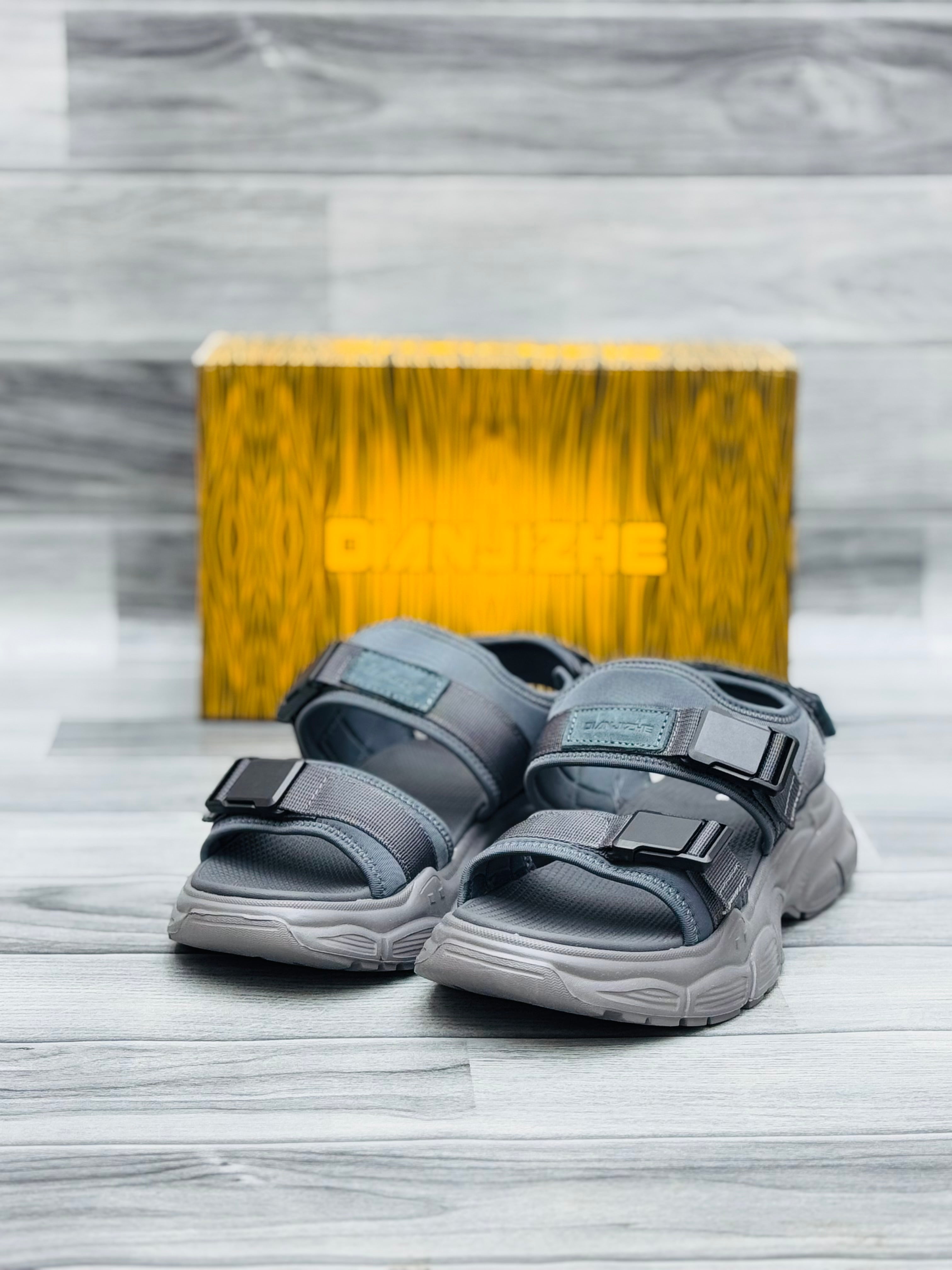 Dianjizhe Men's Recovery Slides & Athletic Sandals