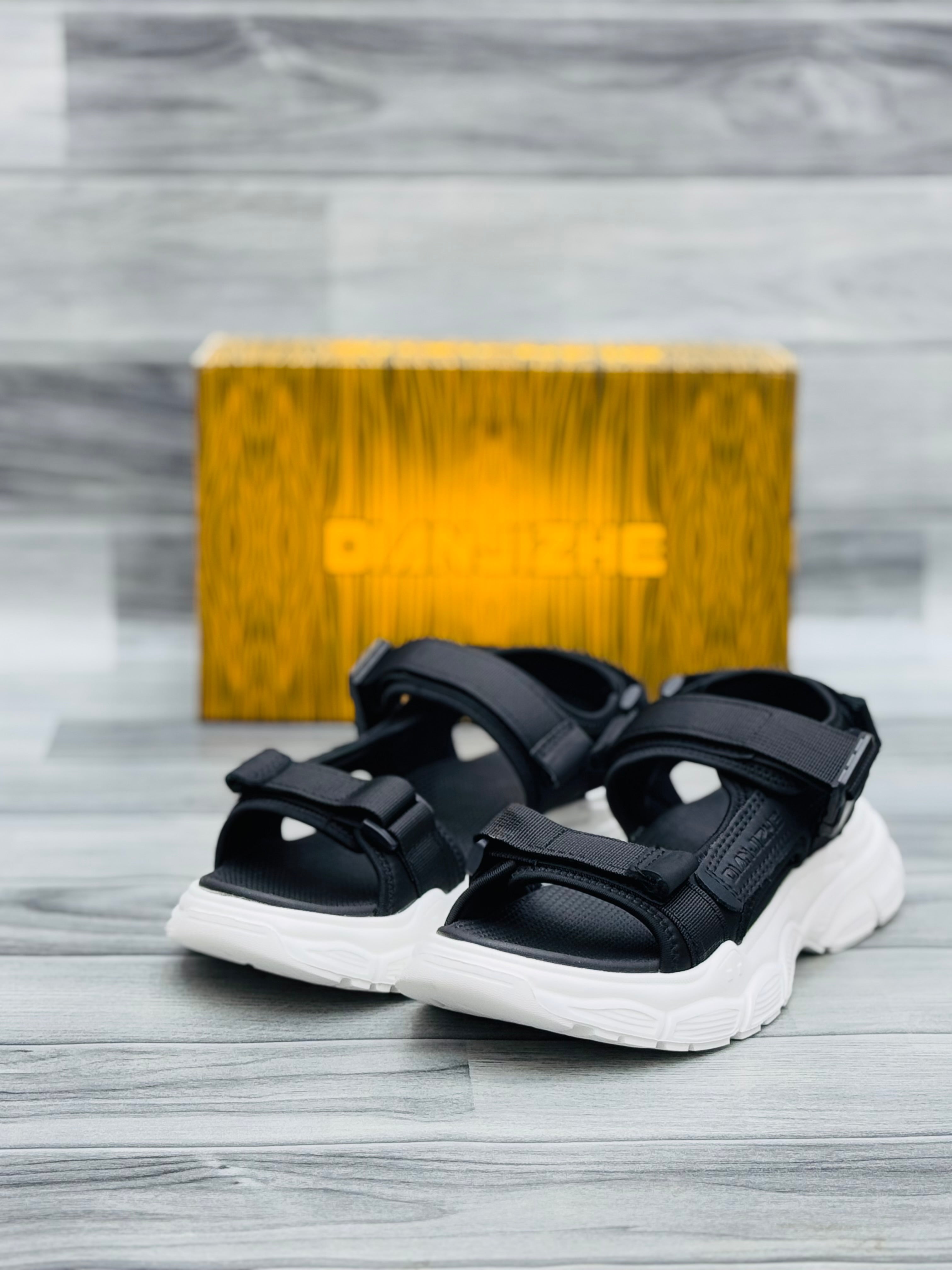 Dianjizhe Men's Recovery Slides & Athletic Sandals
