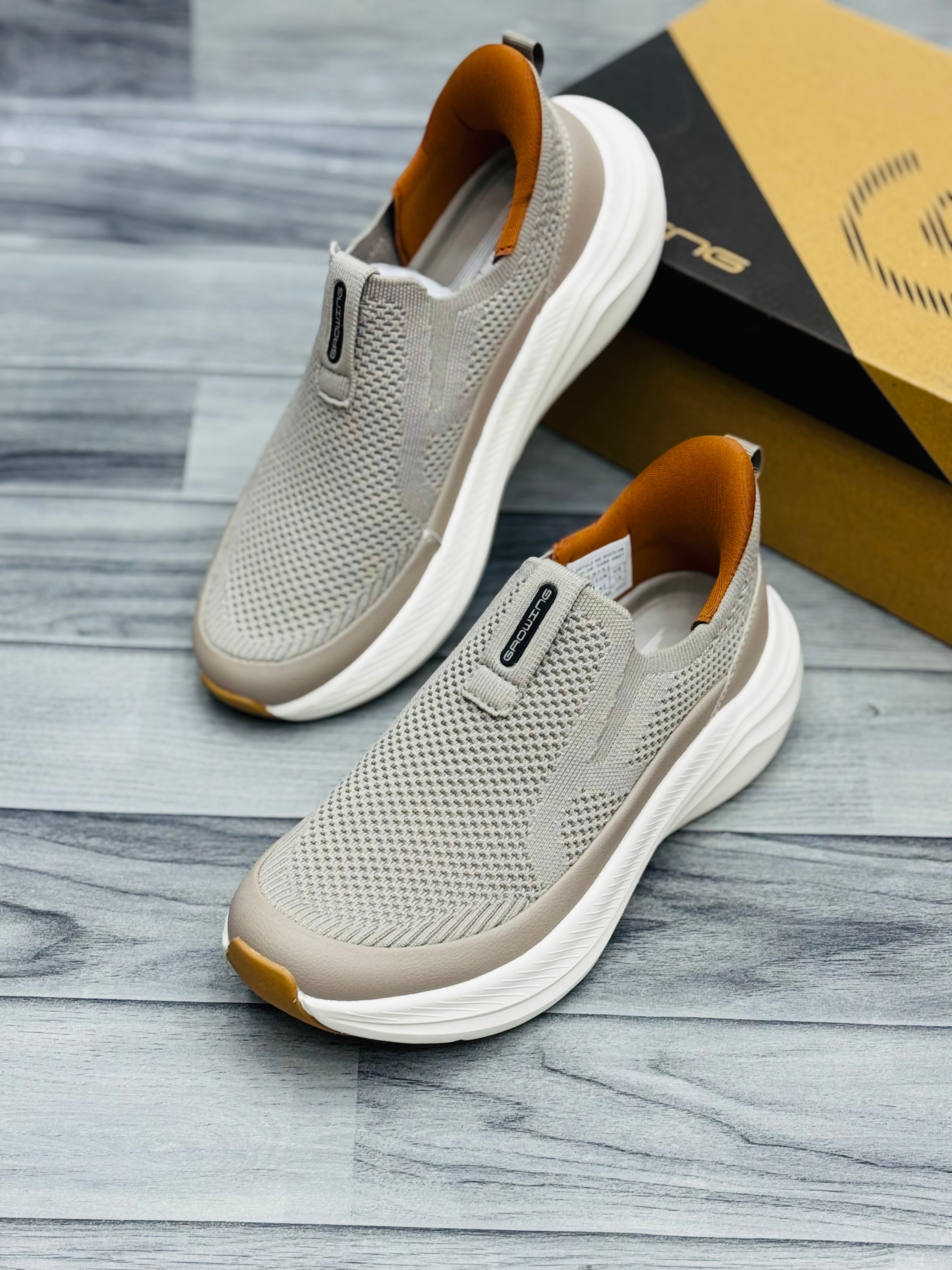 Skechars growing arch sole slip in memory foam medicated