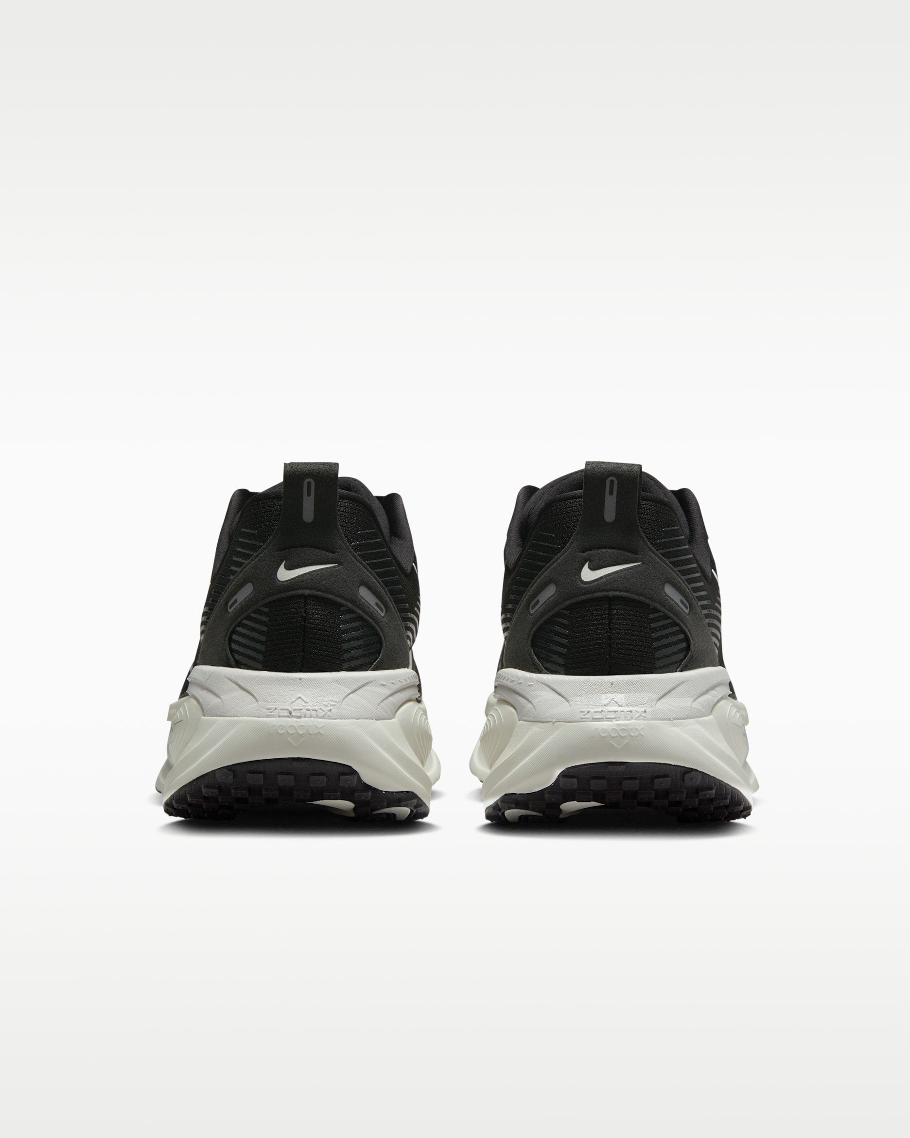 Nike Vomero 18 Men's Road Running Shoes