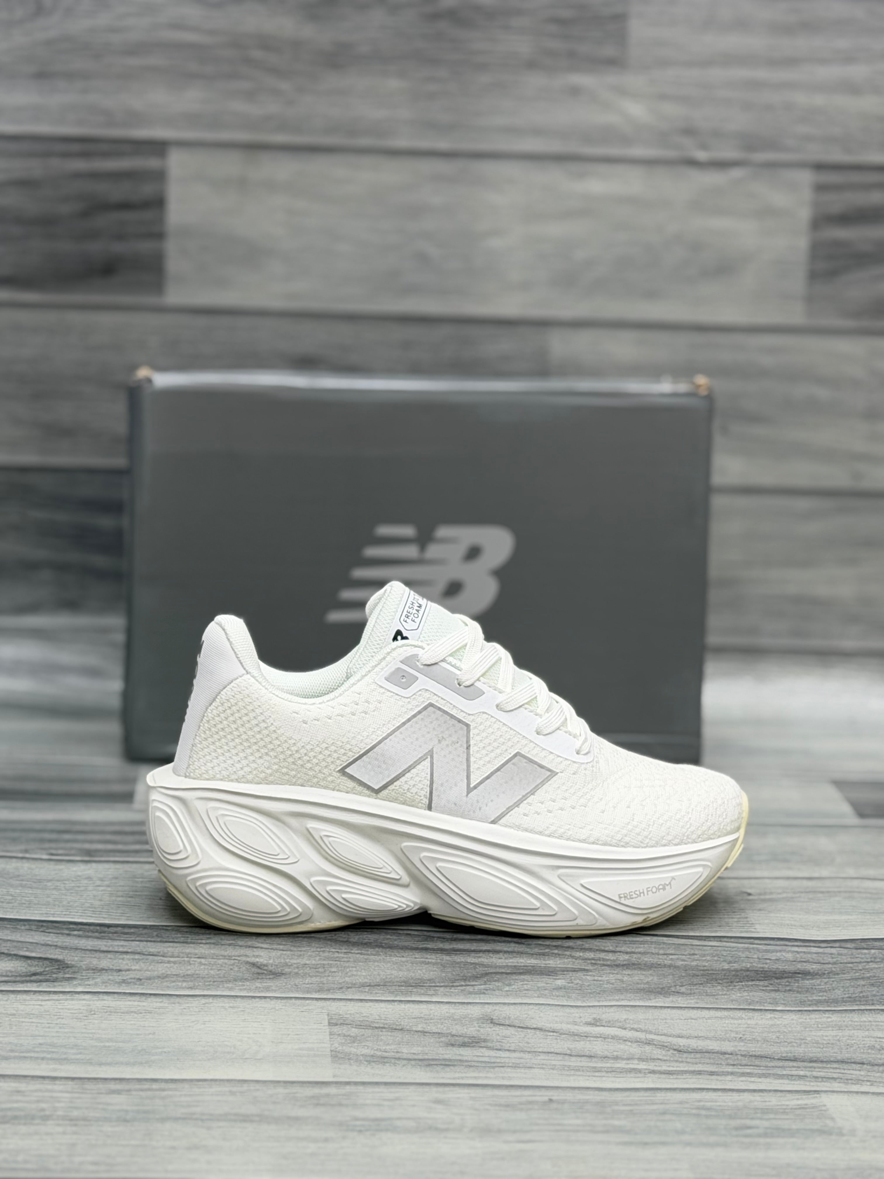 Naw Balance Men's Fresh Foam X 1080 V14 Running Shoe
