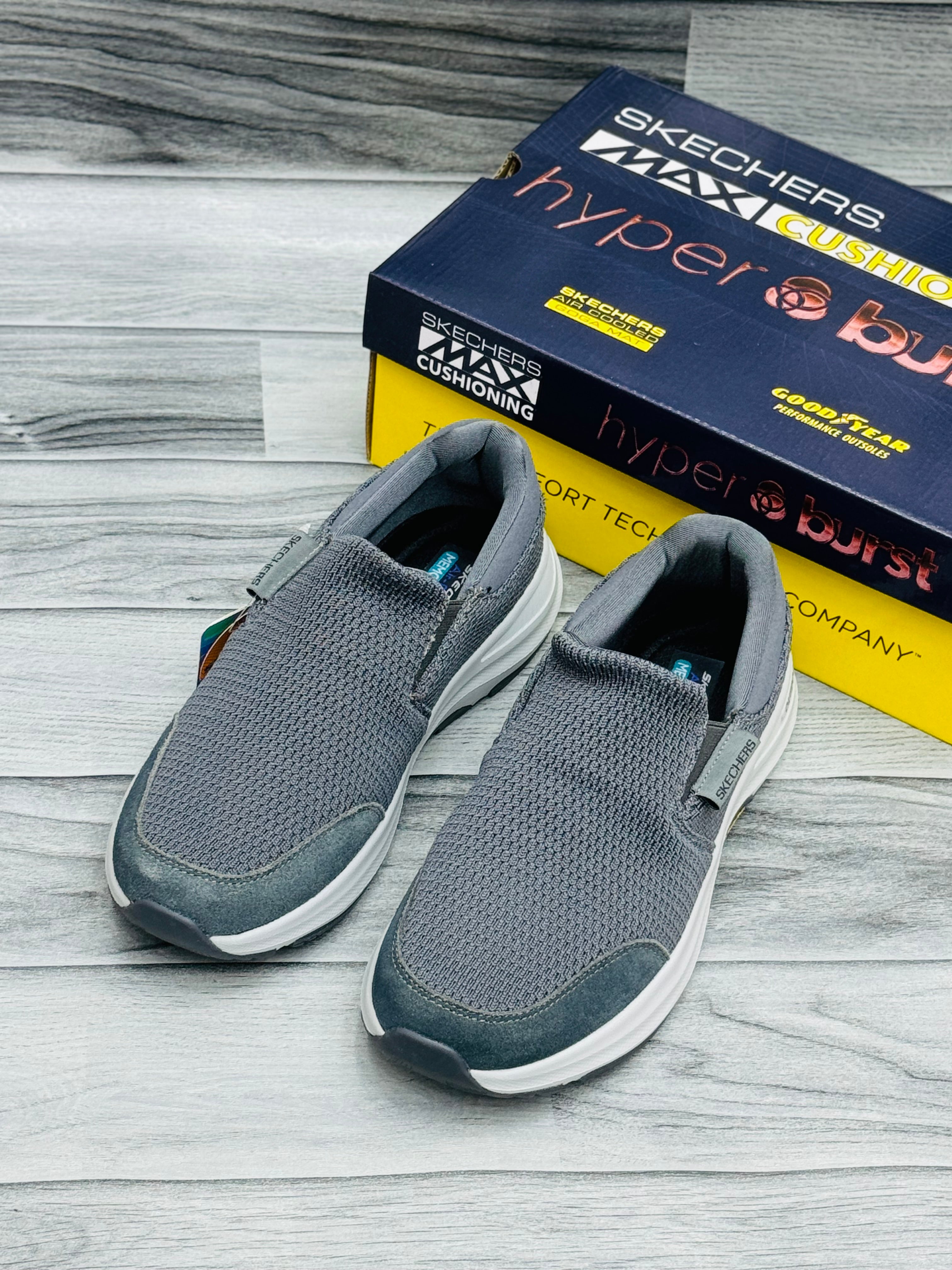Skechares archfit memory foam medicated