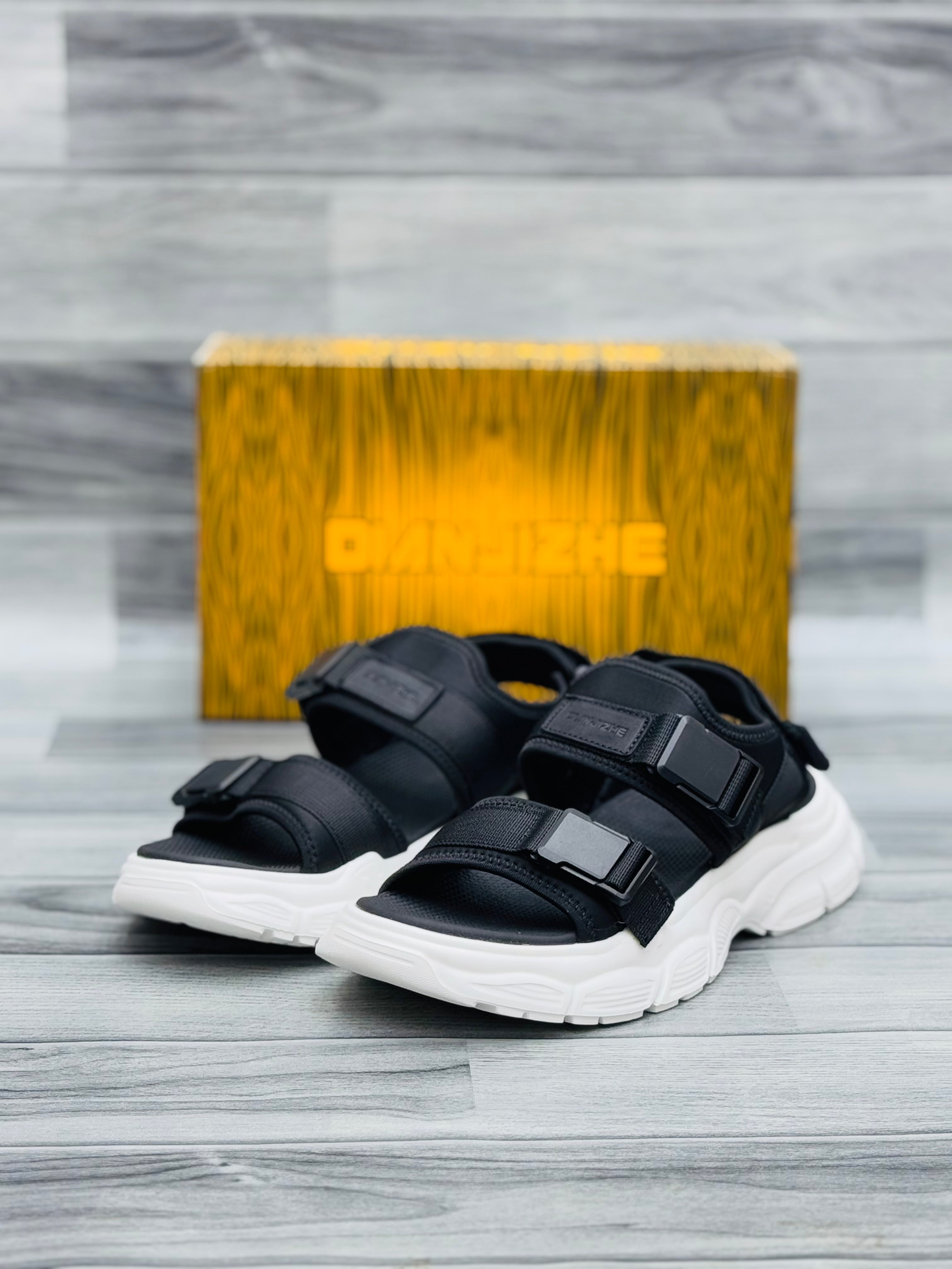 Dianjizhe Men's Recovery Slides & Athletic Sandals