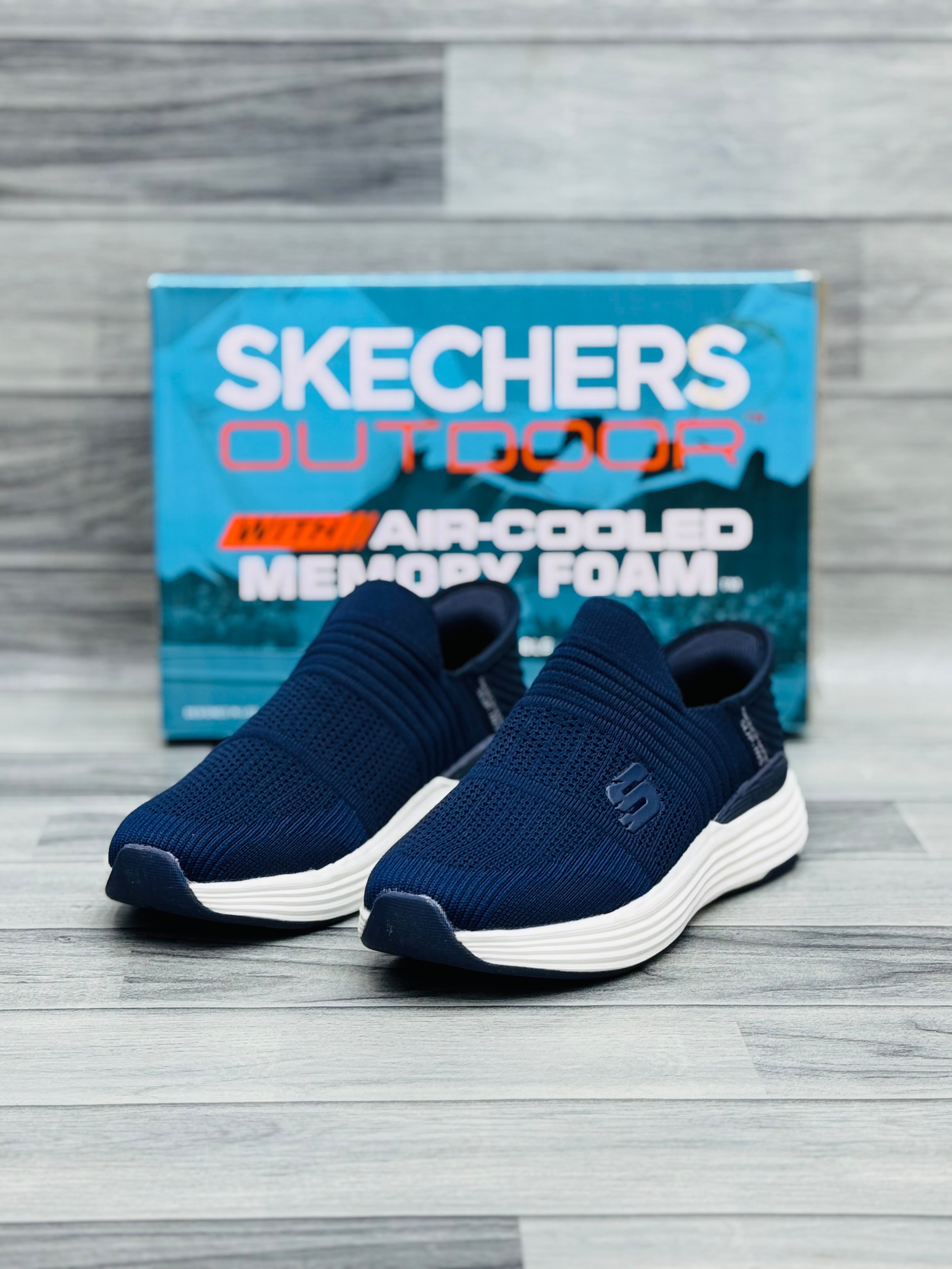 Skechars max slip in memory foam medicated