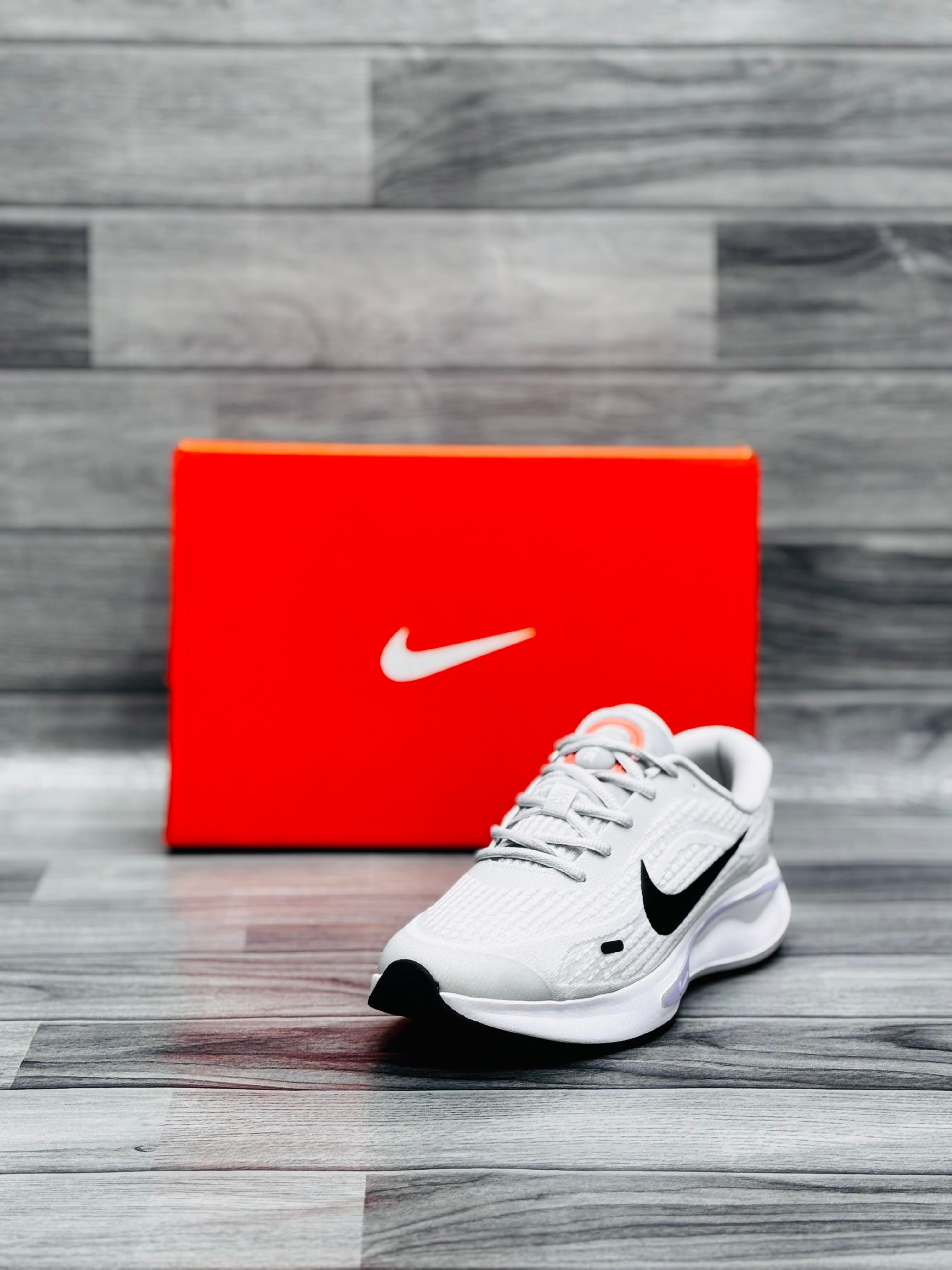 Nike Journey Run