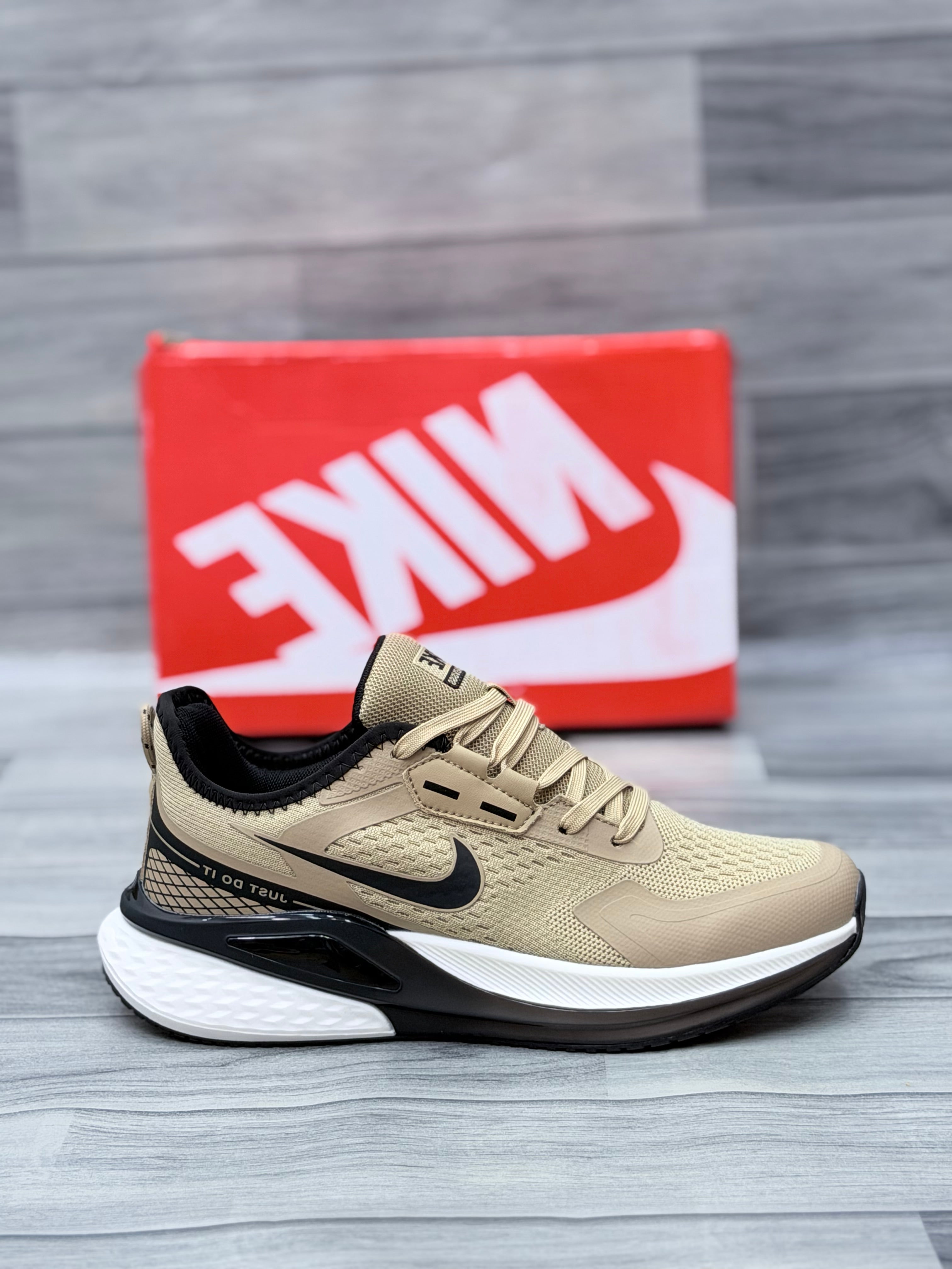 Nke air zoom Pegasus titan