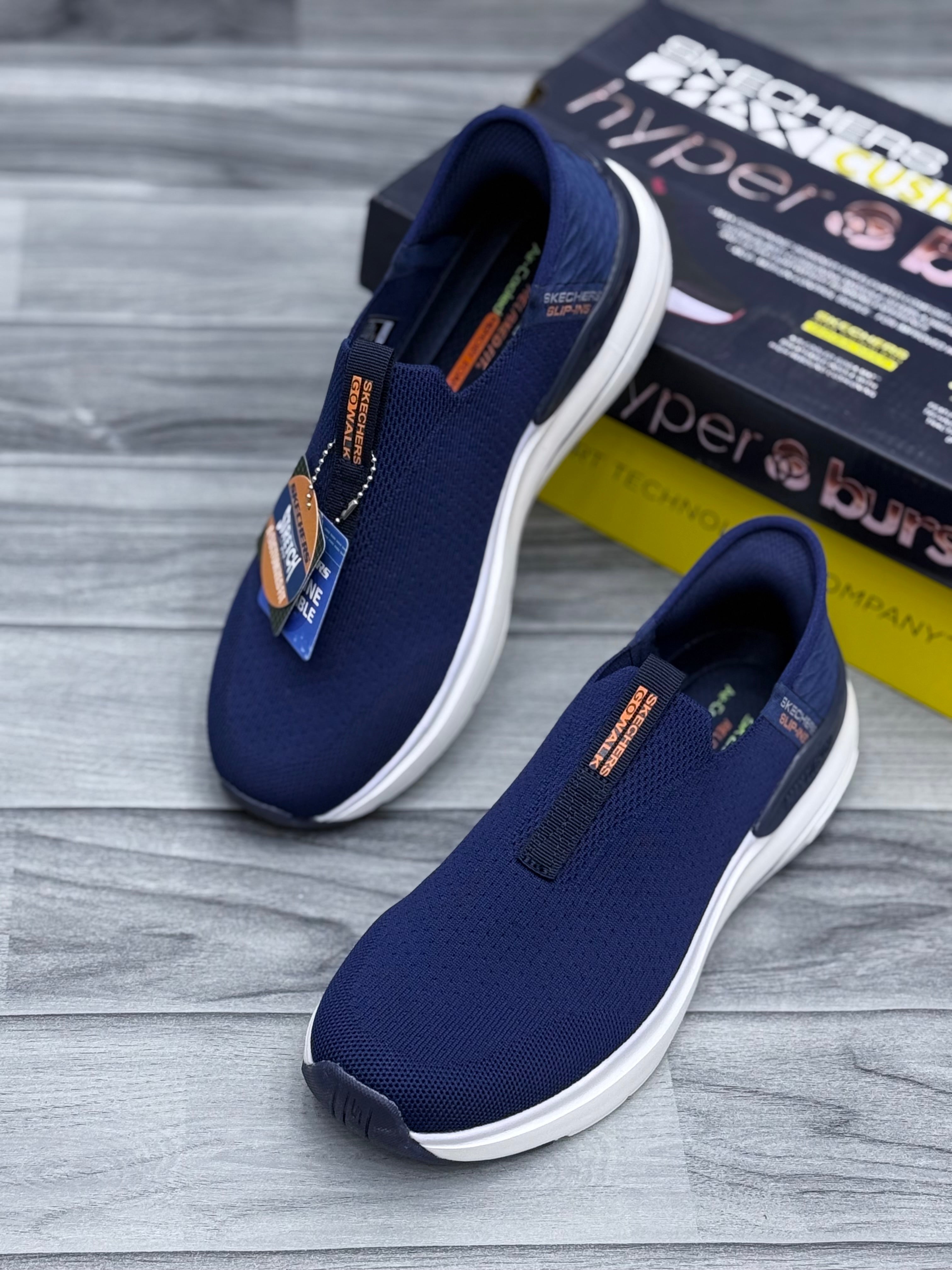 Skechares hyper burst max cushion air cooled